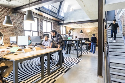 MK(c科技有限公司)办公环境与团队合影